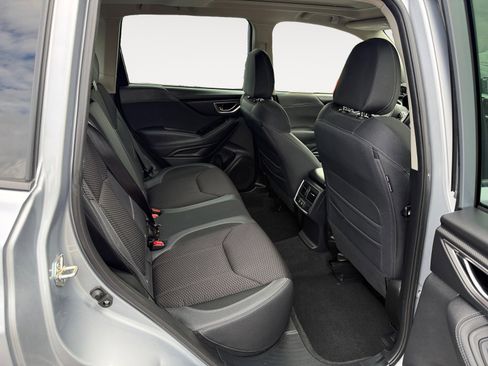 Used 2022 Subaru Forester Premium AWD/4WD image 18