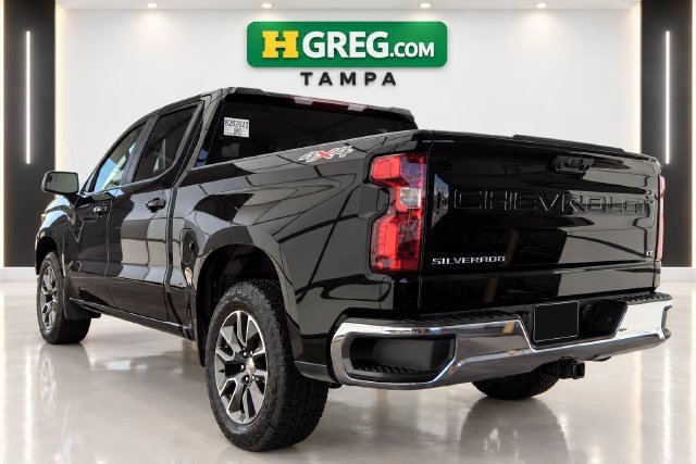 Used 2024 Chevrolet Silverado 1500 LT AWD/4WD image 2