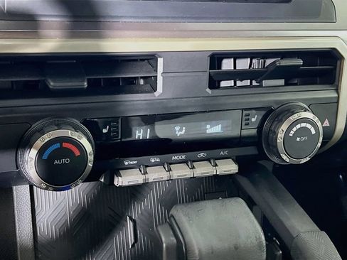 Certified 2025 Toyota Tacoma TRD Sport AWD/4WD image 14