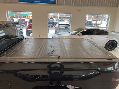 Used 2018 Chevrolet Silverado 1500 W/T image 25