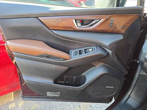 Used 2024 Subaru Ascent Touring AWD/4WD image 8