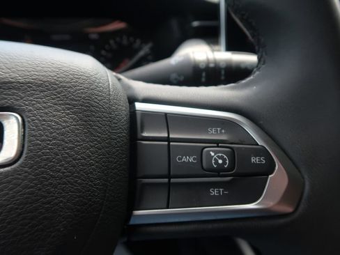 Used 2024 Jeep Compass Latitude AWD/4WD image 30