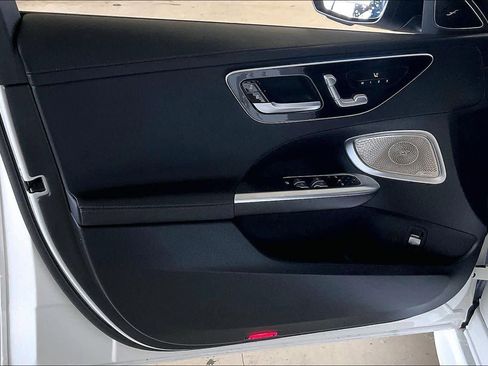 Used 2024 Mercedes-Benz C 300 Sedan image 21