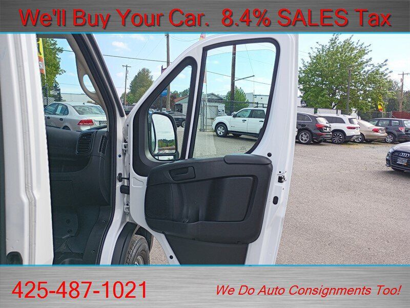 Used 2025 RAM ProMaster 2500 w/ Convenience Group FWD image 12