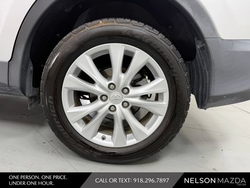 Used 2014 Toyota RAV4 Limited w/ Technology Package FWD image 12