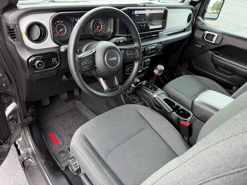 Used 2025 Jeep Wrangler Sport AWD/4WD image 13