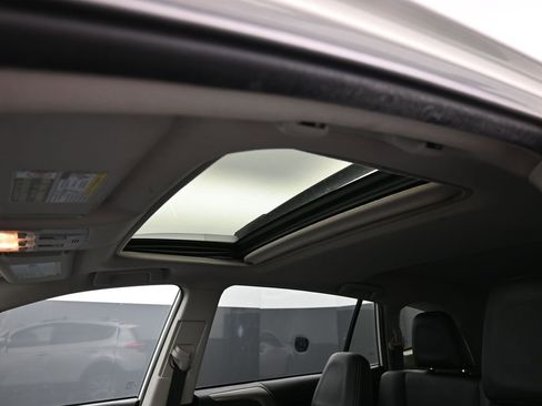 Used 2013 Toyota RAV4 Limited image 51