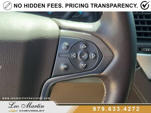 Used 2017 Chevrolet Suburban Premier RWD image 27