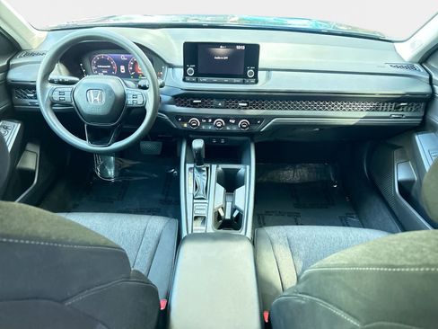 Certified 2025 Honda Accord SE image 15