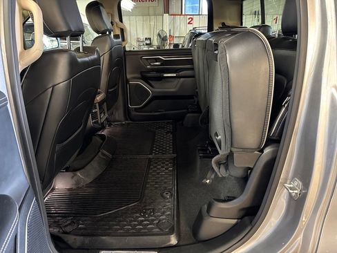 Used 2020 RAM 1500 Laramie AWD/4WD image 27