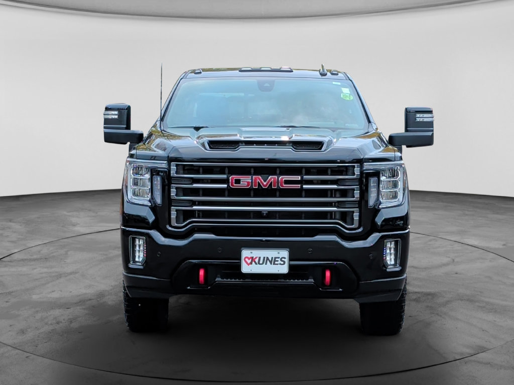 Used 2022 GMC Sierra 3500 AT4 w/ AT4 Premium Plus Package AWD/4WD image 2