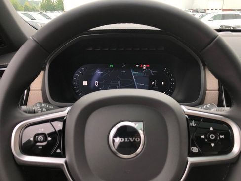 New 2026 Volvo XC90 B6 Plus w/ Protection Package Premier image 20