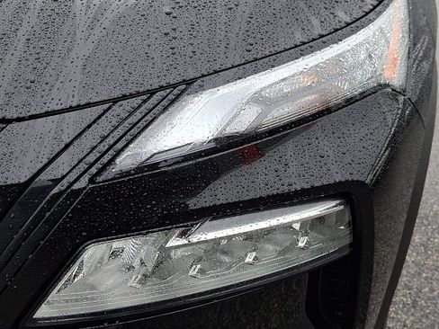 Certified 2023 Nissan Rogue SV w/ SV Premium B Package image 10