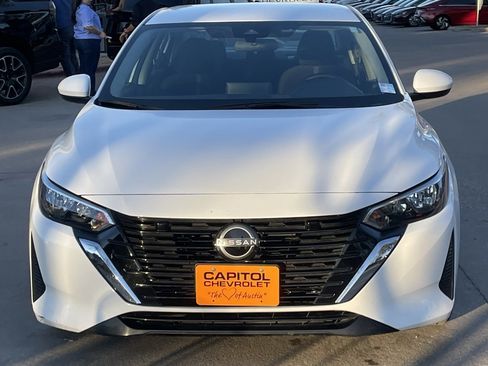 Used 2024 Nissan Sentra SV image 7