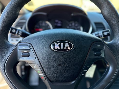 Used 2016 Kia Forte LX image 29