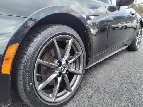 Used 2018 MAZDA MX-5 Miata RF Grand Touring image 11