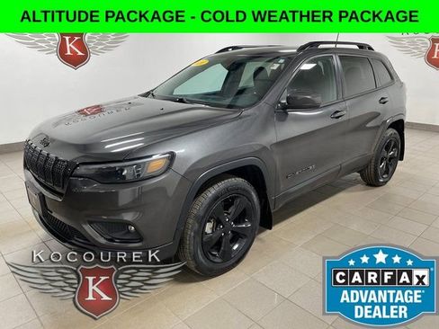 Used 2020 Jeep Cherokee Latitude Plus AWD/4WD image 3