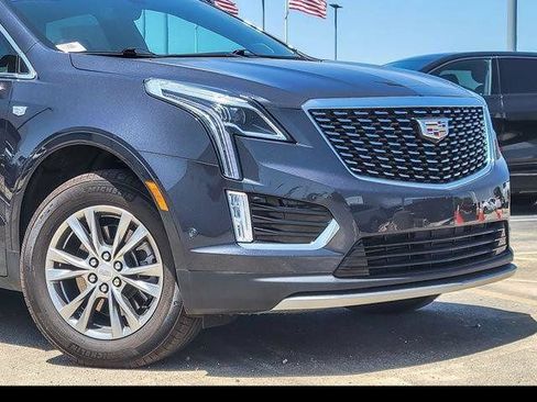 Certified 2023 Cadillac XT5 Premium Luxury w/ Technology Package AWD/4WD image 3