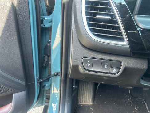 Certified 2024 Kia Seltos S AWD/4WD image 16