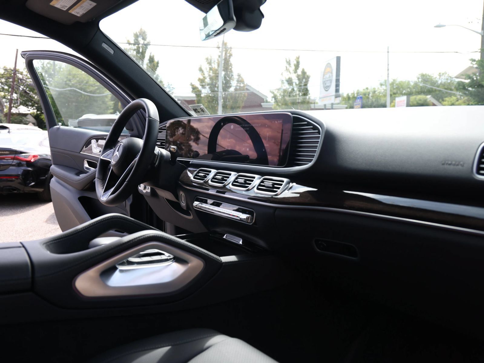 Used 2024 Mercedes-Benz GLE 350 4MATIC image 26