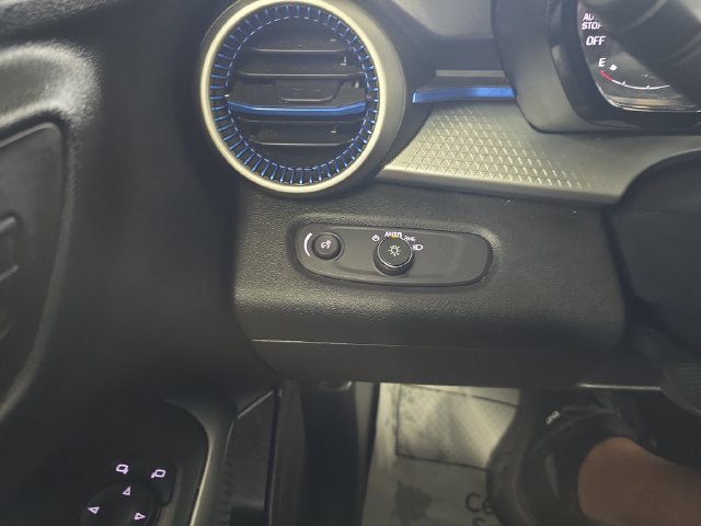Certified 2024 Chevrolet Trax LS w/ LS Convenience Package FWD image 20