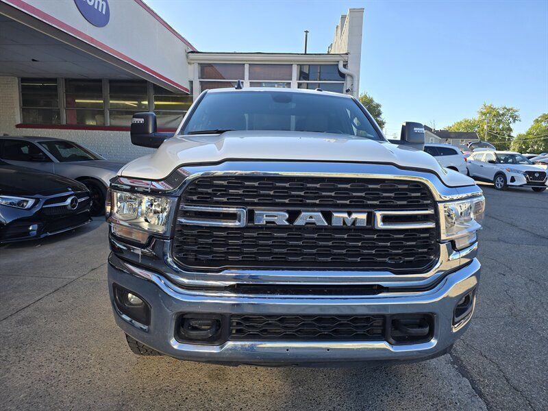 Used 2024 RAM 3500 Big Horn AWD/4WD image 2