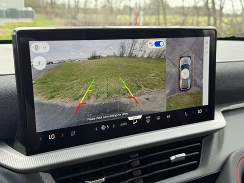 New 2026 Ford Explorer ST-Line w/ ST-Line Street Pack image 18