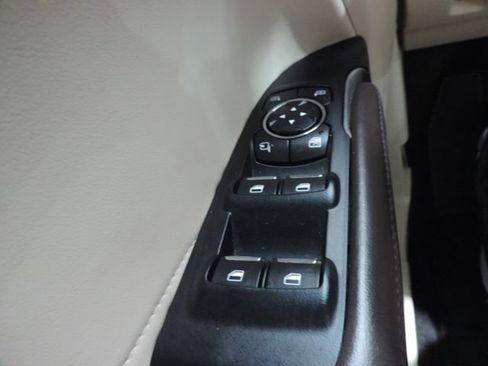 Used 2016 Lincoln MKC Reserve w/ Lincoln MKC Climate Package AWD/4WD image 29