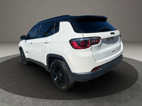 Used 2019 Jeep Compass Latitude FWD image 7