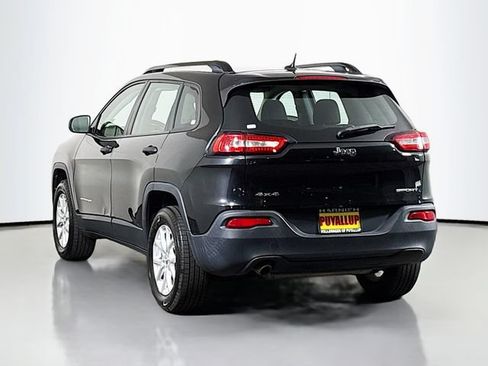 Used 2015 Jeep Cherokee Sport w/ Sport Appearance Group AWD/4WD image 5