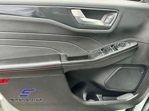 Used 2024 Ford Escape ST-Line image 17