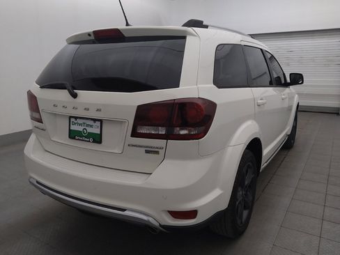 Used 2018 Dodge Journey Crossroad w/ Nav & Sun Group FWD image 9