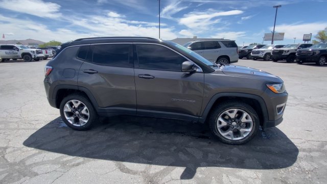 Used 2019 Jeep Compass Limited w/ Safety & Security Group AWD/4WD image 9