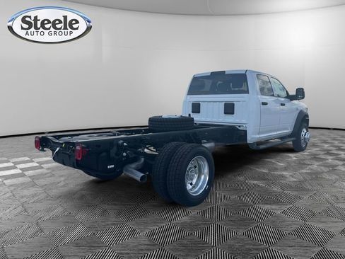 New 2026 RAM 4500 4x4 Crew Cab DRW image 5