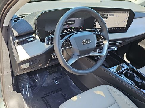 New 2026 Audi Q3 quattro 2.0T AWD/4WD image 17