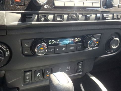 New 2026 Nissan Frontier SV AWD/4WD image 9