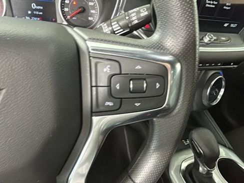 Used 2024 Chevrolet Blazer LT w/ Convenience Package FWD image 17