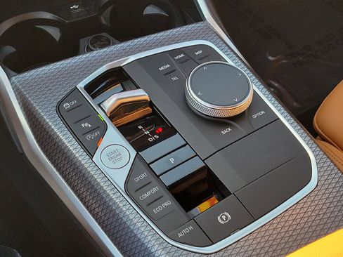 Certified 2025 BMW 330i Sedan w/ Convenience Package image 26