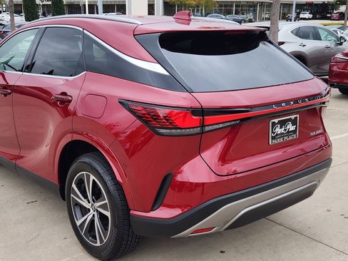 Used 2025 Lexus RX 350 Premium image 11