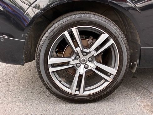 Used 2018 Volvo XC60 T5 Momentum w/ Vision Package AWD/4WD image 51