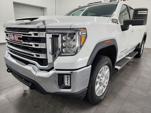 Used 2022 GMC Sierra 2500 SLE w/ SLE Value Package; image 7