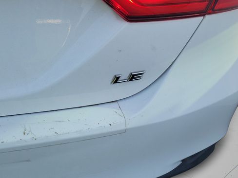Used 2018 Toyota Camry LE w/ Convenience Package FWD image 22