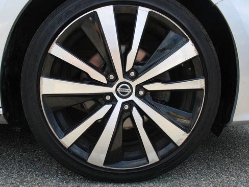 Used 2020 Nissan Altima 2.5 SR FWD image 21