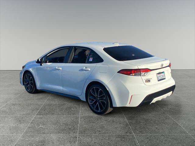 Certified 2022 Toyota Corolla SE FWD image 3