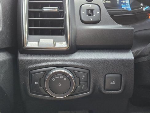Used 2022 Ford Ranger Lariat w/ Tremor Off-Road Package AWD/4WD image 18
