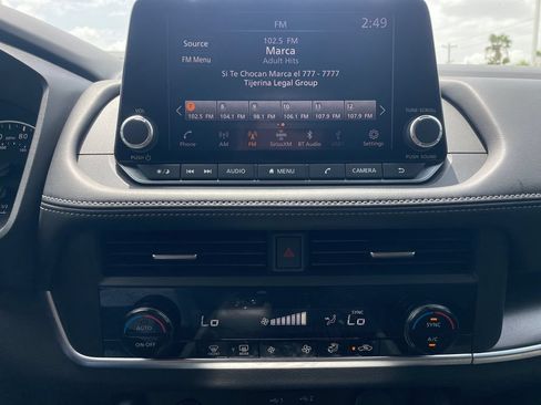 Certified 2025 Nissan Rogue SV FWD image 15