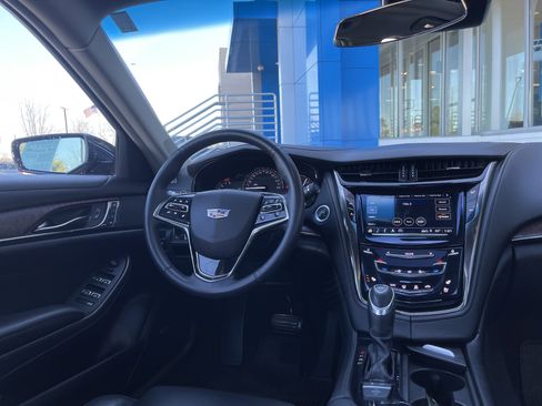 Used 2019 Cadillac CTS Luxury image 21