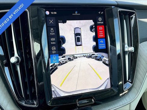 Used 2024 Volvo XC60 B5 Plus w/ Protection Package Premier AWD/4WD image 28
