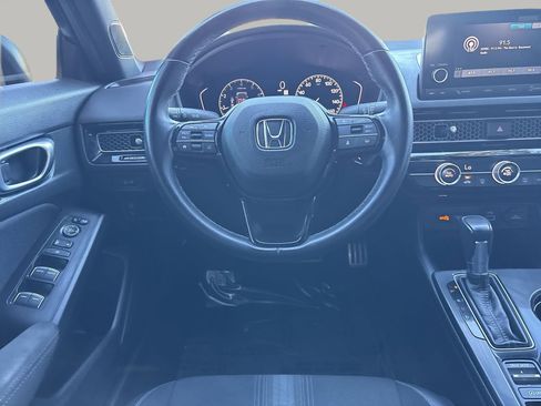 Used 2023 Honda Civic Sport image 8