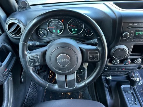 Used 2013 Jeep Wrangler Sport AWD/4WD image 14